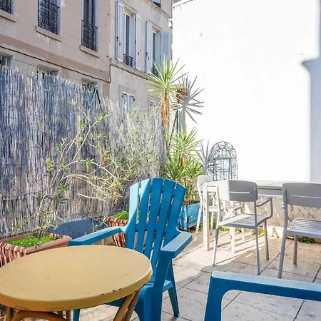 Magnificent With Terrace -1br 4p- Apartment